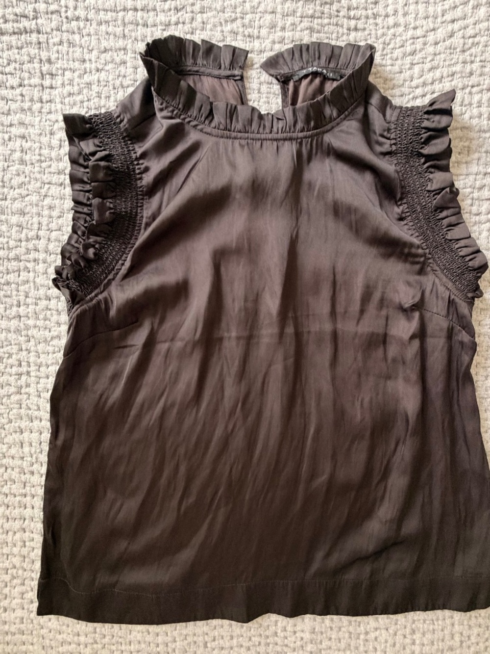 No sleeve blouse